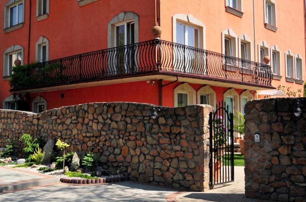Hotel Lorenzo Краков Экстерьер фото
