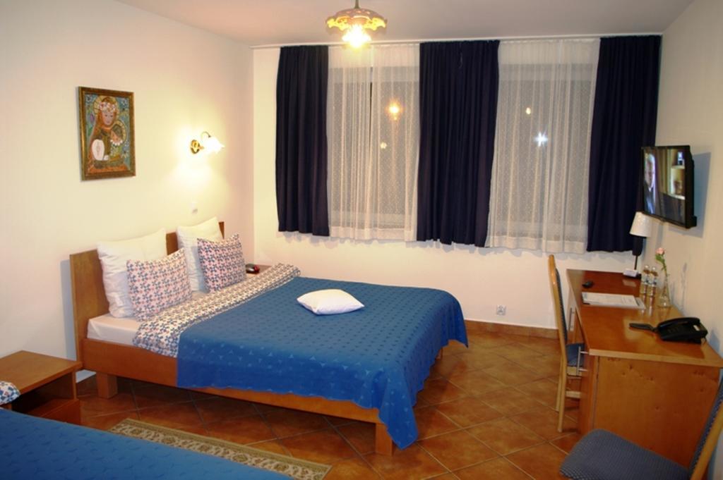 Hotel Lorenzo Краков Номер фото