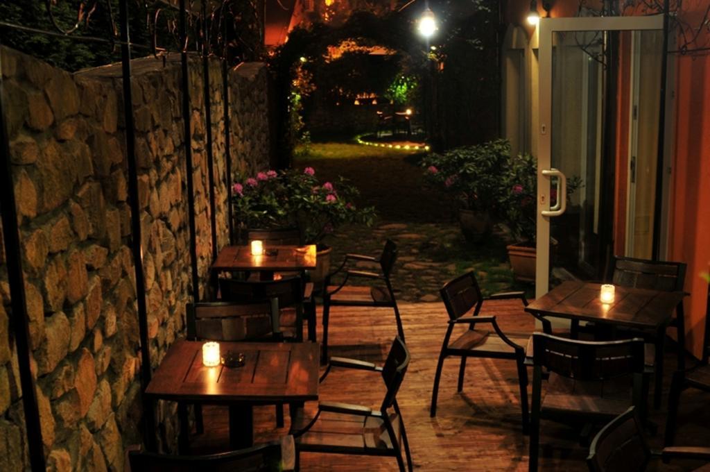 Hotel Lorenzo Краков Экстерьер фото